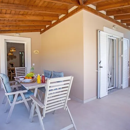 Cosmos Villas Spyridoula *